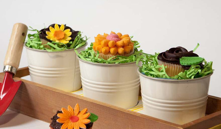 How To Decorate Flower Cupcakes