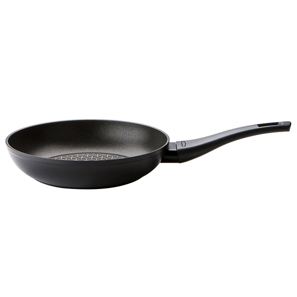Prestige Thermo Smart Non Stick Frying Pan. Induction frying pan with heat indicator.