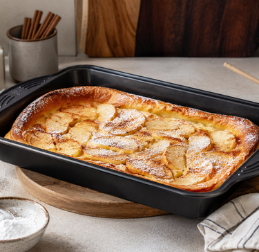 Baked Apple Pancake: The Effortless Autumn Brunch Made for Sharing