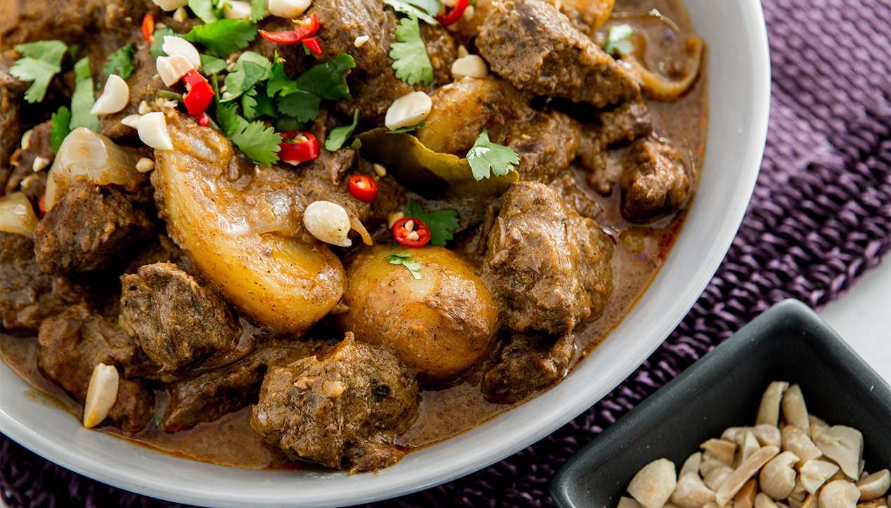 Pressure Cooker Massaman Beef Curry Prestige