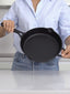 Cast Iron: Frying Pan With Dual Handle - 26cm