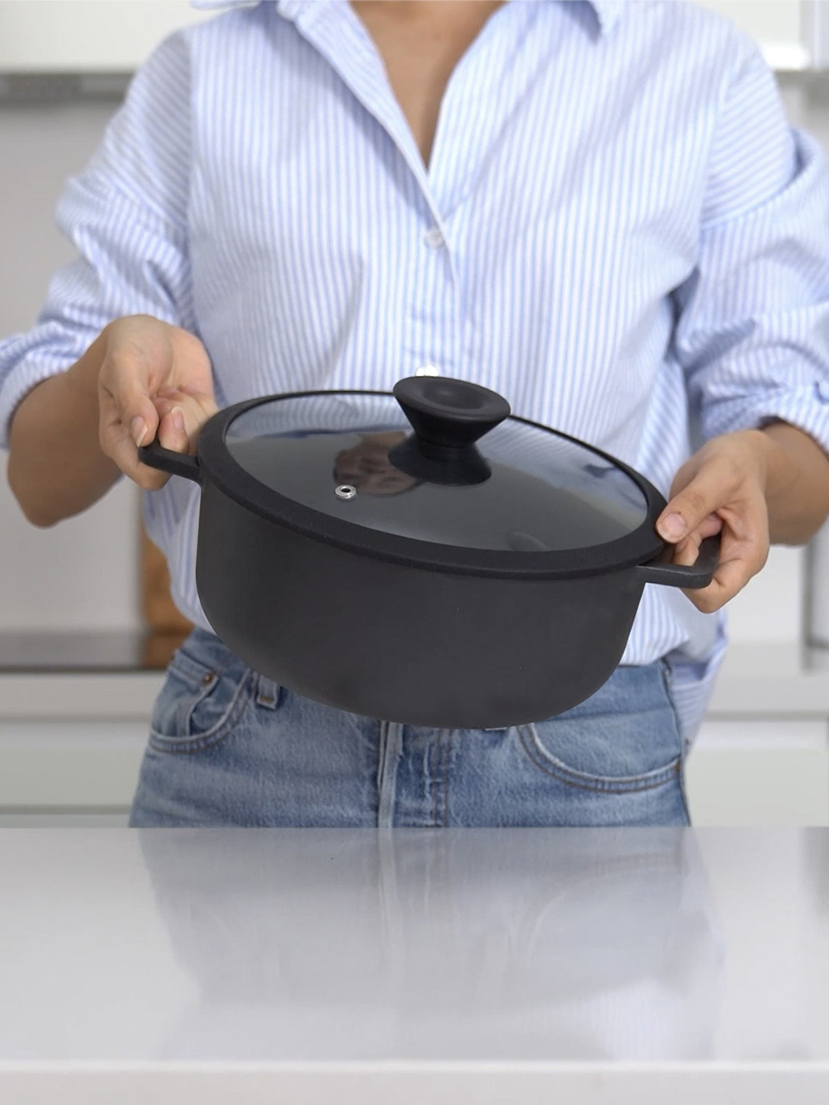 Cast Iron: Casserole & Glass Lid - 4.6L/24cm